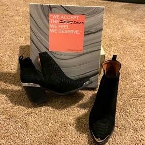 Jeffrey Campbell Hunt the Plains Boot